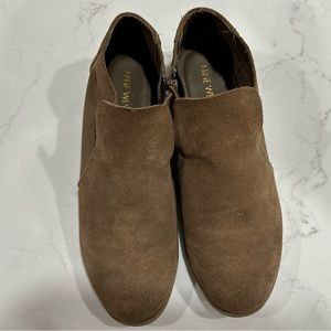 Nine West tan suede flat booties. Women’s size 6.5